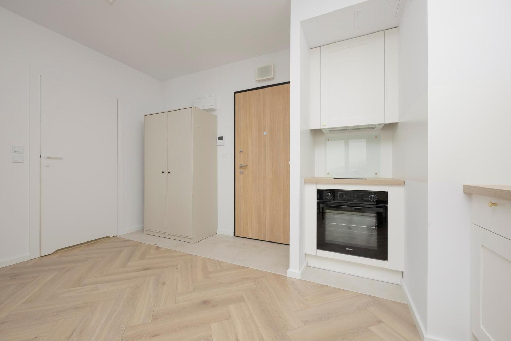 Modern Apartment With Balcony Near Aleje Jerozolimskie By Noclegi Renters Warschau Exterior foto