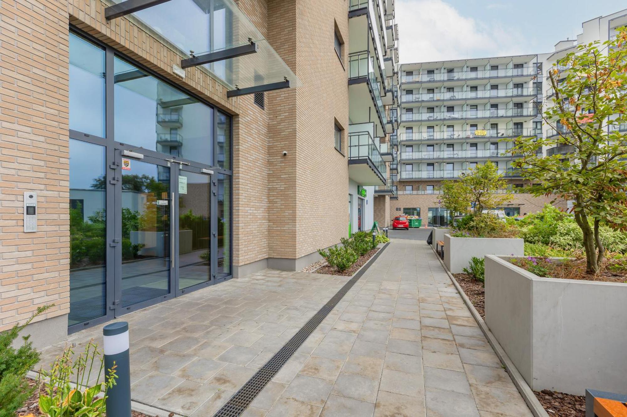 Modern Apartment With Balcony Near Aleje Jerozolimskie By Noclegi Renters Warschau Exterior foto