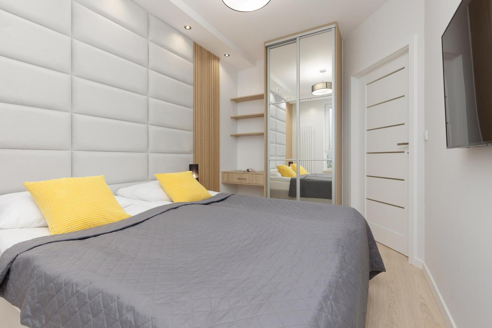 Modern Apartment With Balcony Near Aleje Jerozolimskie By Noclegi Renters Warschau Exterior foto